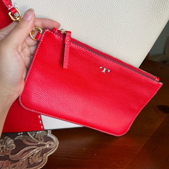 Beautiful π€© Tory Burch shopper tote - Picture 6 of 9